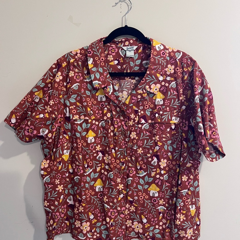 Duluth Trading Co Maroon Floral Button Down Shirt